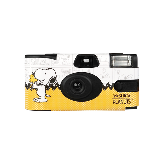 YASHICA x Peanuts Single Use Film Camera (Snoopy Comic World)